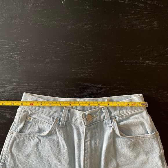 Vintage light wash jeans - Picture 6 of 15